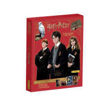 Harry Potter Witches & Wizards Sticker Handbook - Treasure Box